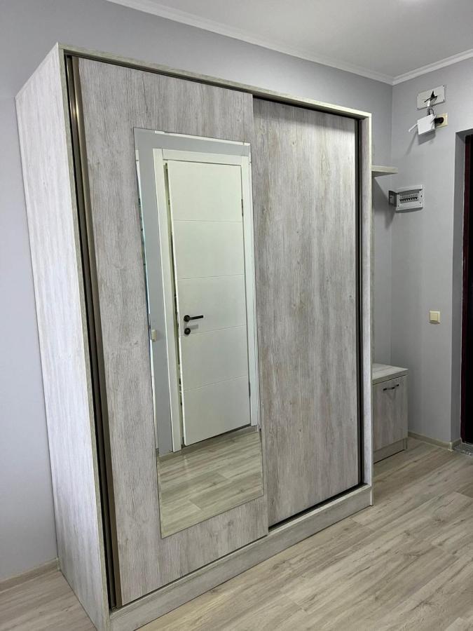 Liana Sea & Sky Suites Батуми Экстерьер фото